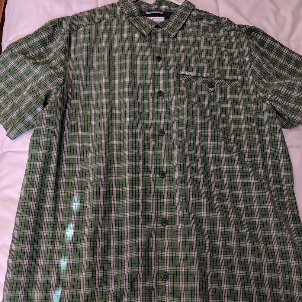 Columbia men's button up shirt